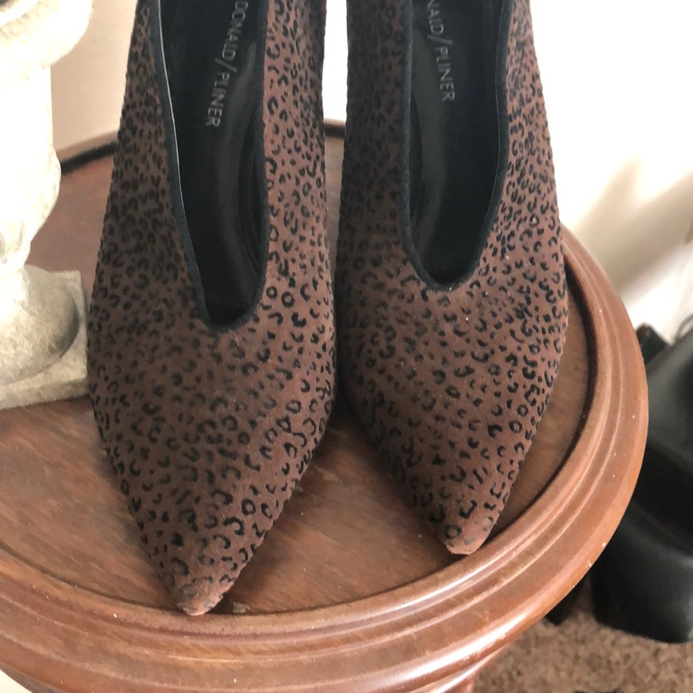 Shoes - Picture 2 of 6